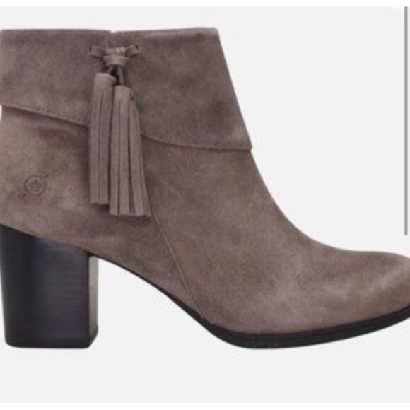 Born Women's Tori Ankle Boots size 8.5 Genuine Suede w/Tassels Boho - Picture 1 of 10